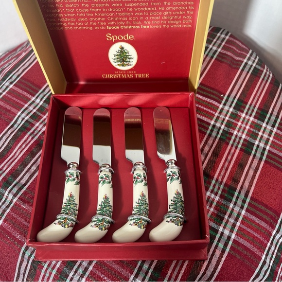 Spode Christmas Tree Set of 4 Spreaders In Box - Picture 3 of 6
